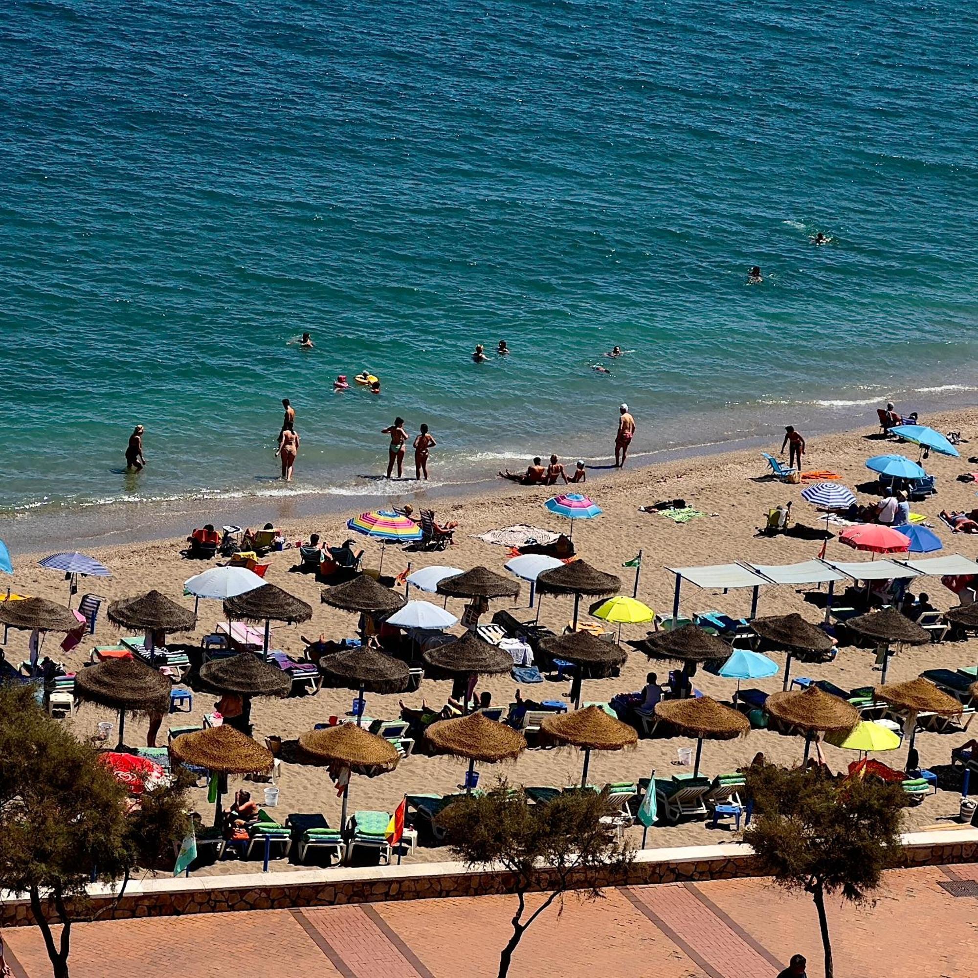 Fantastico Apartamento A Pie De Playa By Renthas Apartment Fuengirola Exterior photo